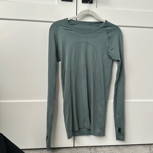 Lululemon swiftly tech long sleeve size 8 medium forest